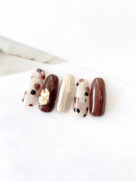 秋ネイル　冬ネイル　春ネイル　夏ネイル　フットネイル　大人ネイル　パラジェル　ネイルデザイン　守口